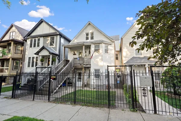 $569,000 | 4019 North Bernard Street, Chicago, IL 60618