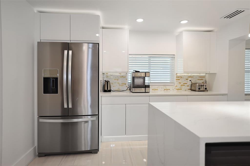 16015 Redington Drive Redington Beach, FL 33708 - Photo 17 of 60