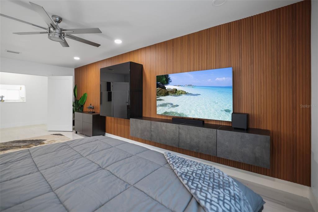 16015 Redington Drive Redington Beach, FL 33708 - Photo 28 of 60 a view of an empty room