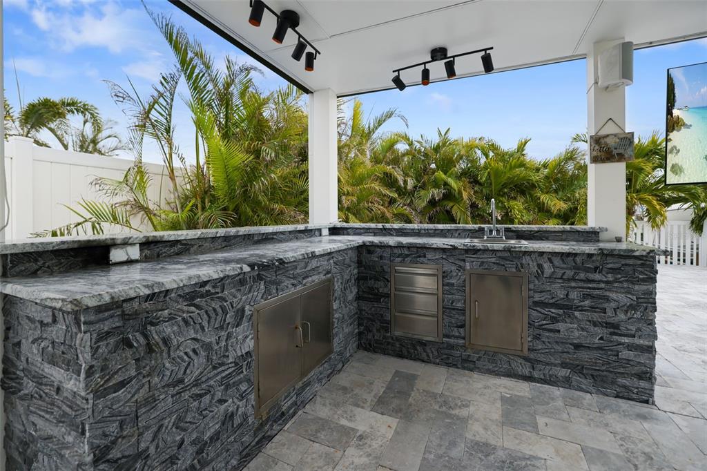 16015 Redington Drive Redington Beach, FL 33708 - Photo 47 of 60