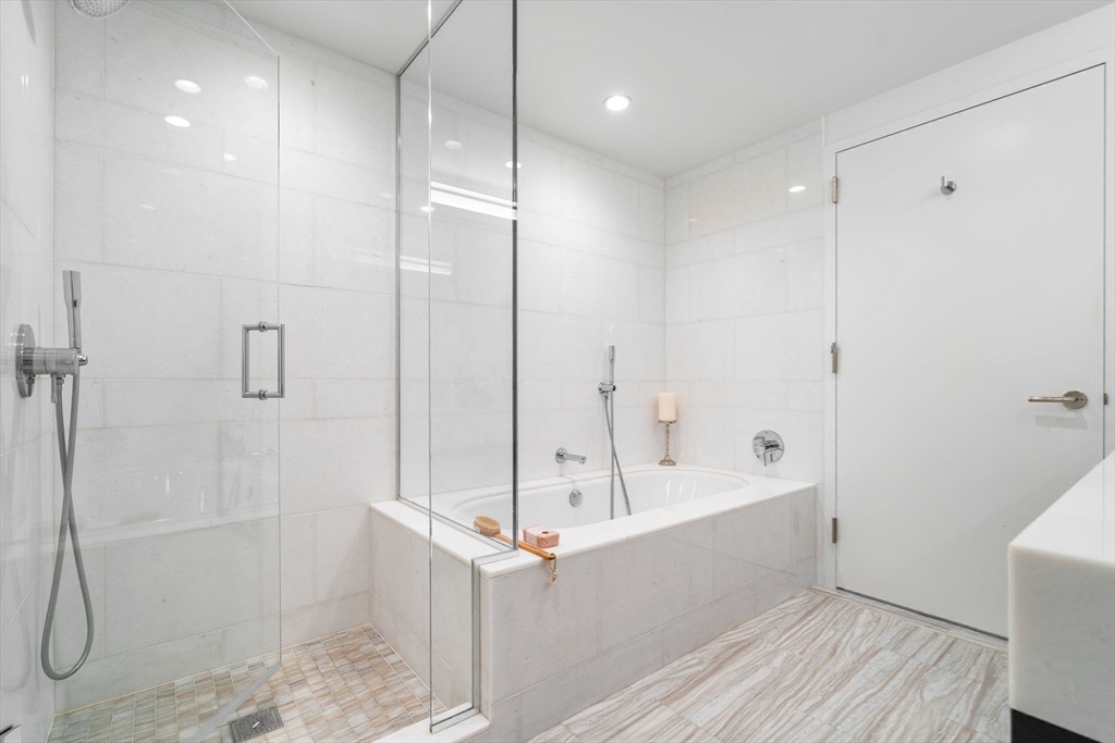 100 Lovejoy Wharf, Unit PH 1B Boston, MA 02114 - Photo 17 of 41