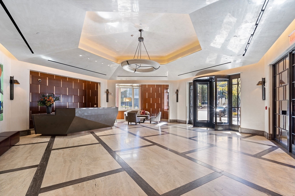 100 Lovejoy Wharf, Unit PH 1B Boston, MA 02114 - Photo 24 of 41