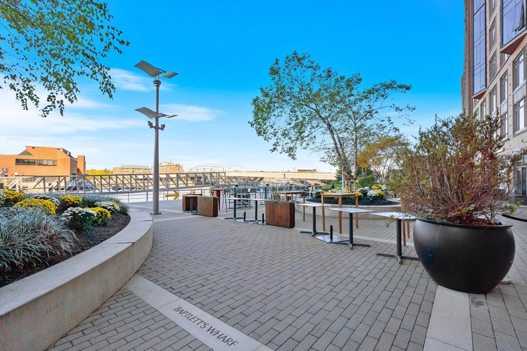 100 Lovejoy Wharf, Unit PH 1B Boston, MA 02114 - Photo 40 of 41