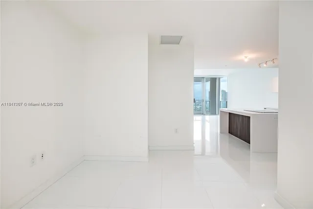 $675,000 | 851 Northeast 1st Avenue, Unit 2100, Miami, FL 33132