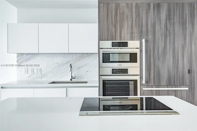 $675,000 | 851 Northeast 1st Avenue, Unit 2100, Miami, FL 33132