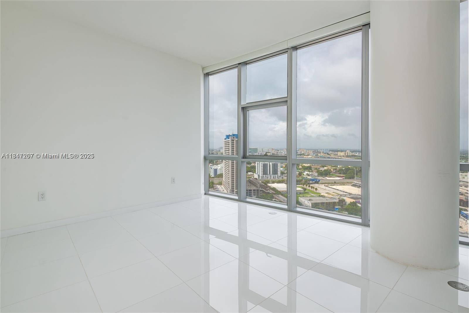 851 Northeast 1st Avenue, Unit 2100 Miami, FL 33132 - Photo 21 of 40