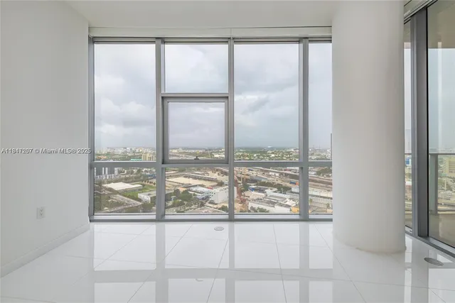 $675,000 | 851 Northeast 1st Avenue, Unit 2100, Miami, FL 33132