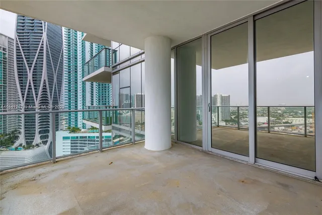 $675,000 | 851 Northeast 1st Avenue, Unit 2100, Miami, FL 33132
