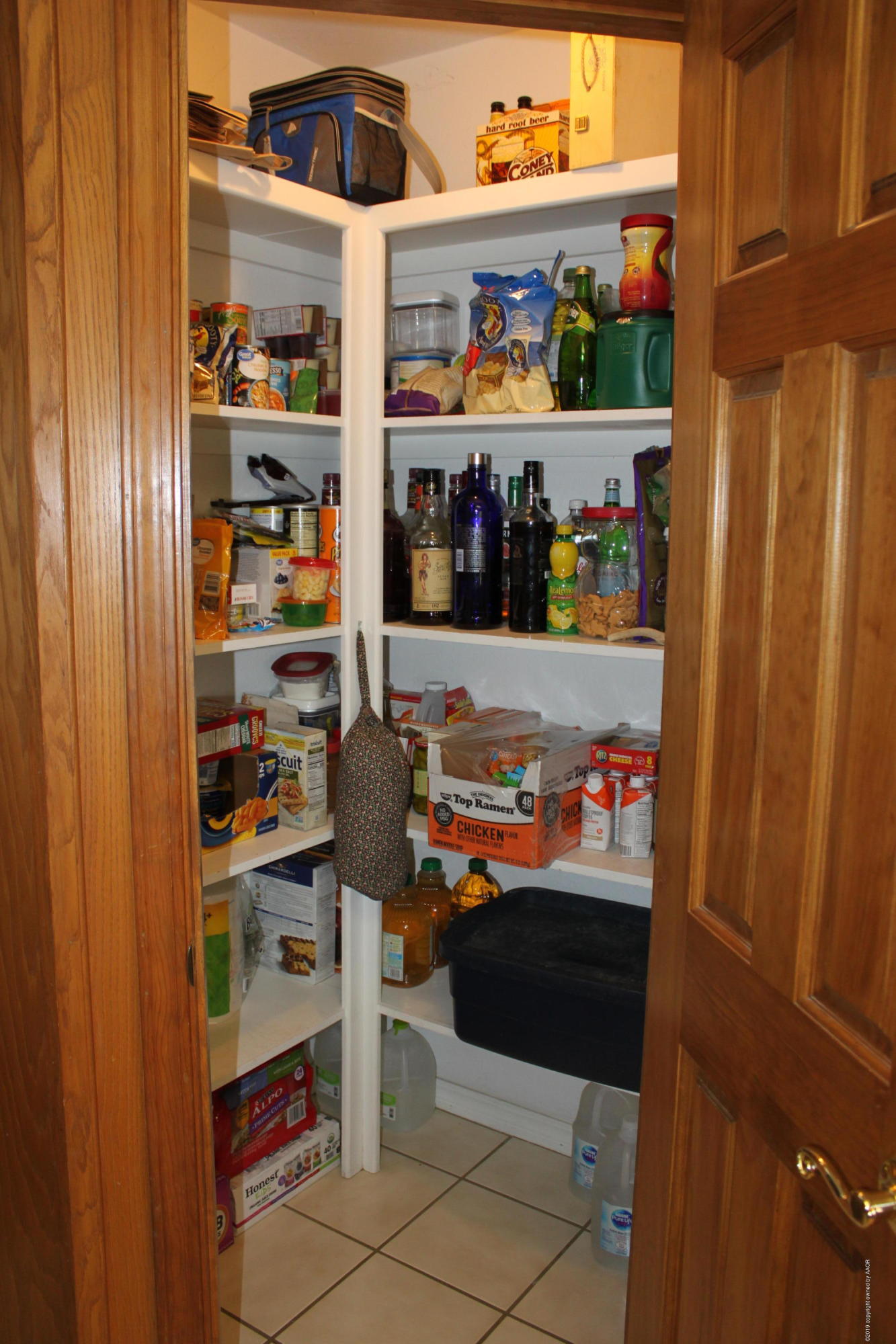 675 Sunset Road Fritch, TX 79036 - Photo 22 of 61 Kitchen_Pantry