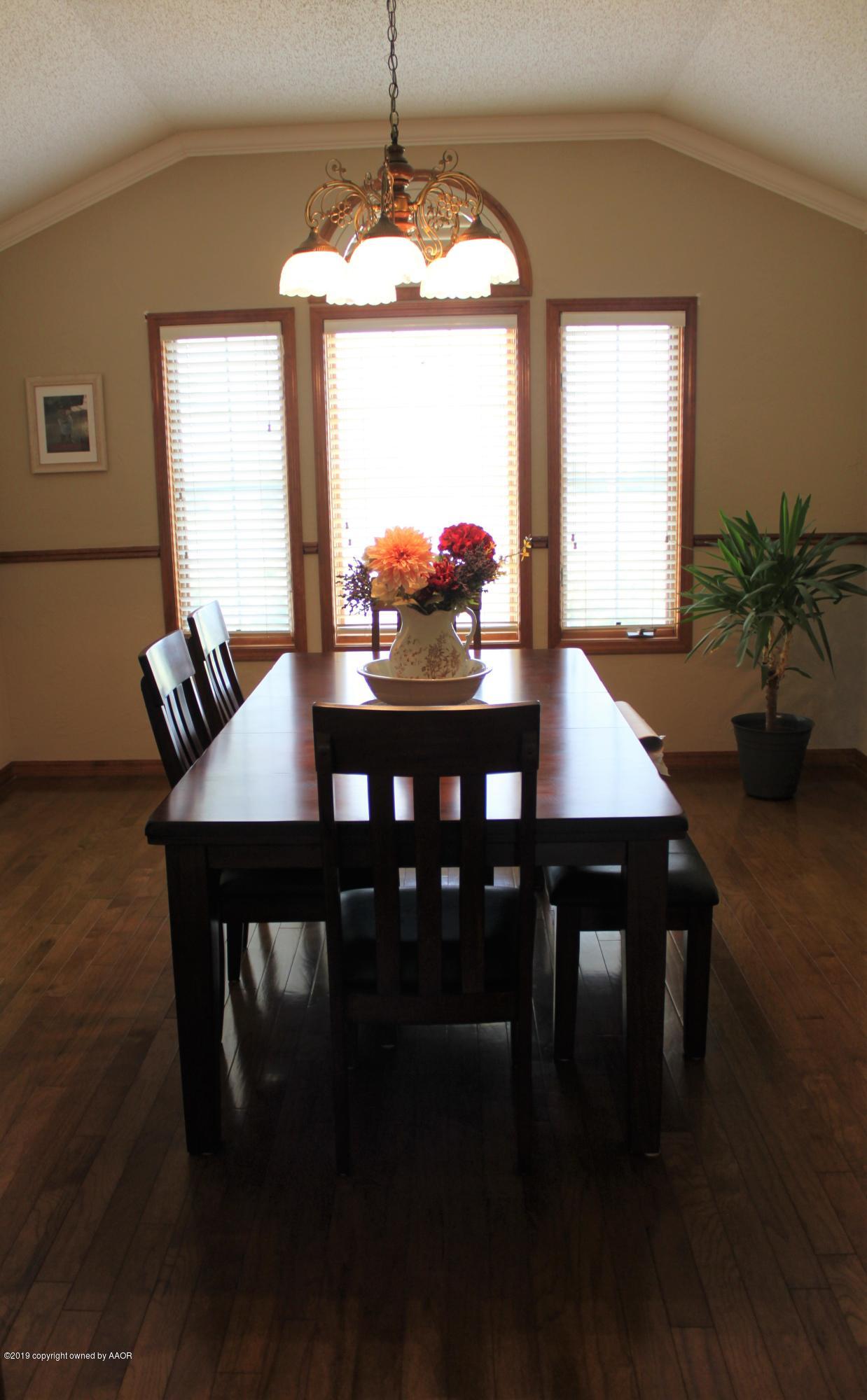 675 Sunset Road Fritch, TX 79036 - Photo 24 of 61 Dining Room