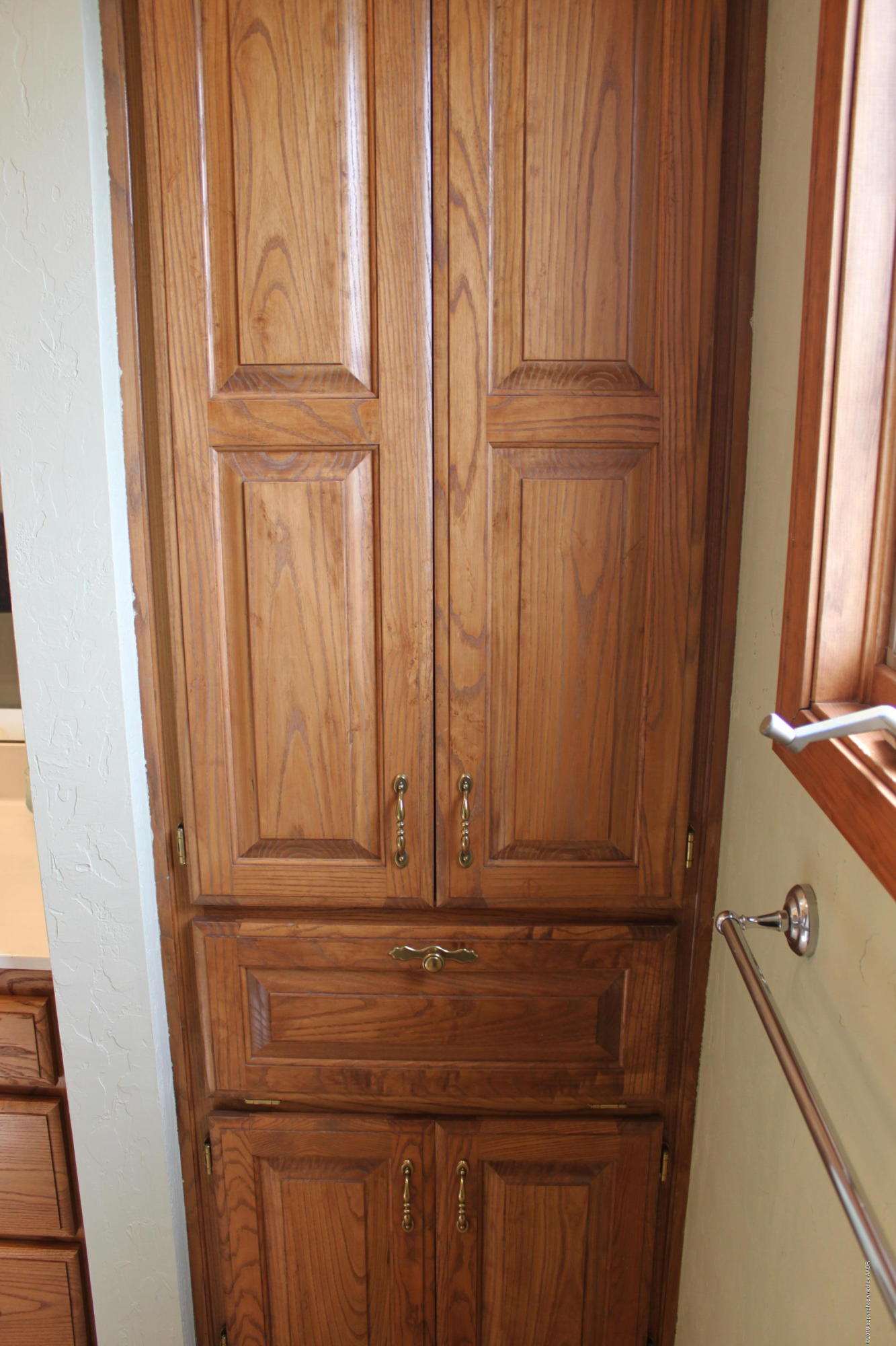 675 Sunset Road Fritch, TX 79036 - Photo 41 of 61 Main Bath_Storage