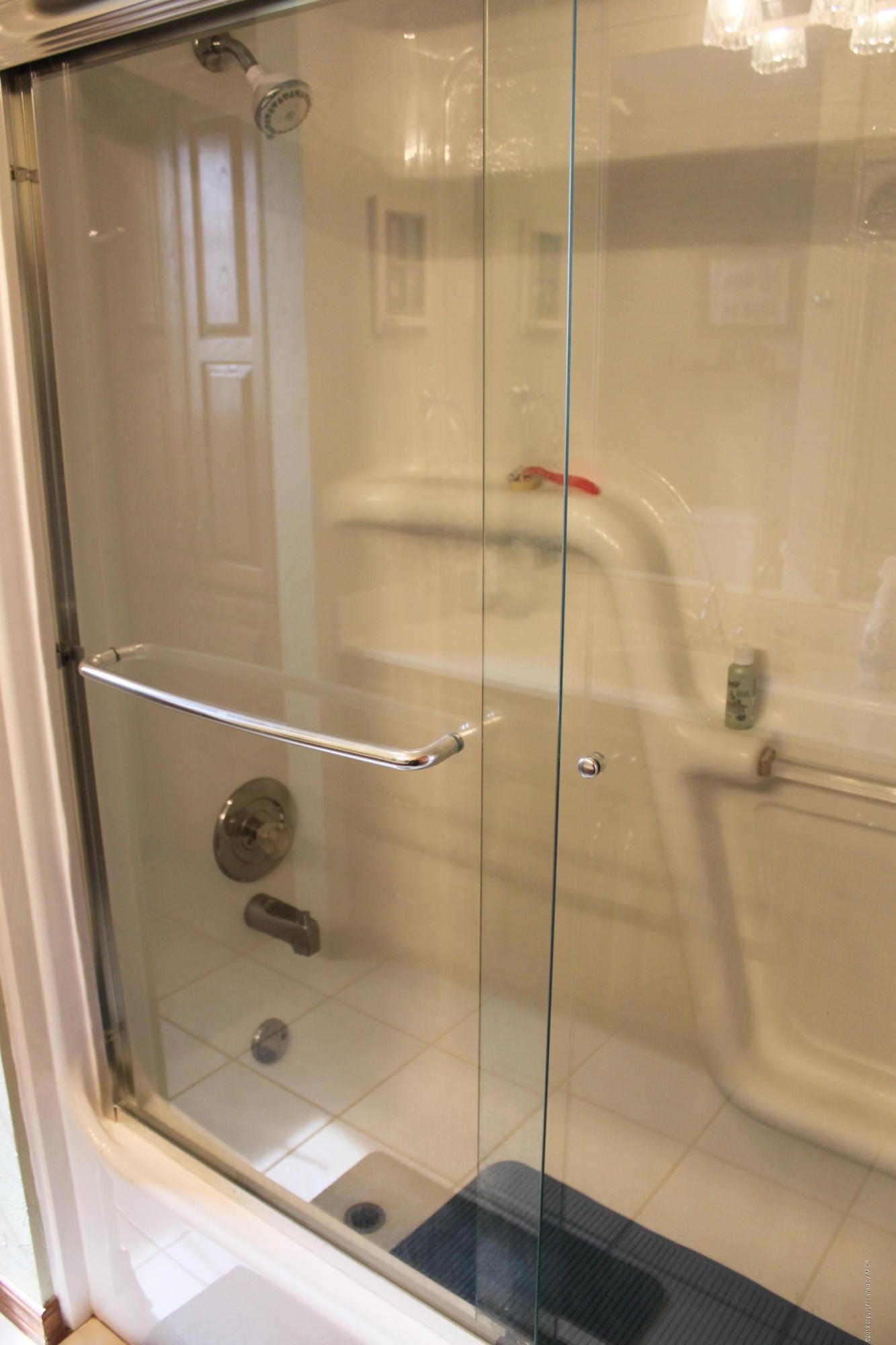 675 Sunset Road Fritch, TX 79036 - Photo 44 of 61 Main Bath_Shower