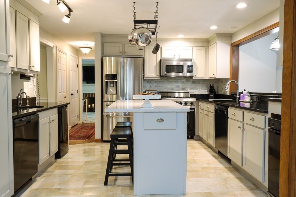57 Gregory Island Road Hamilton, MA 01982 - Photo 15 of 39 Gallery Image 15