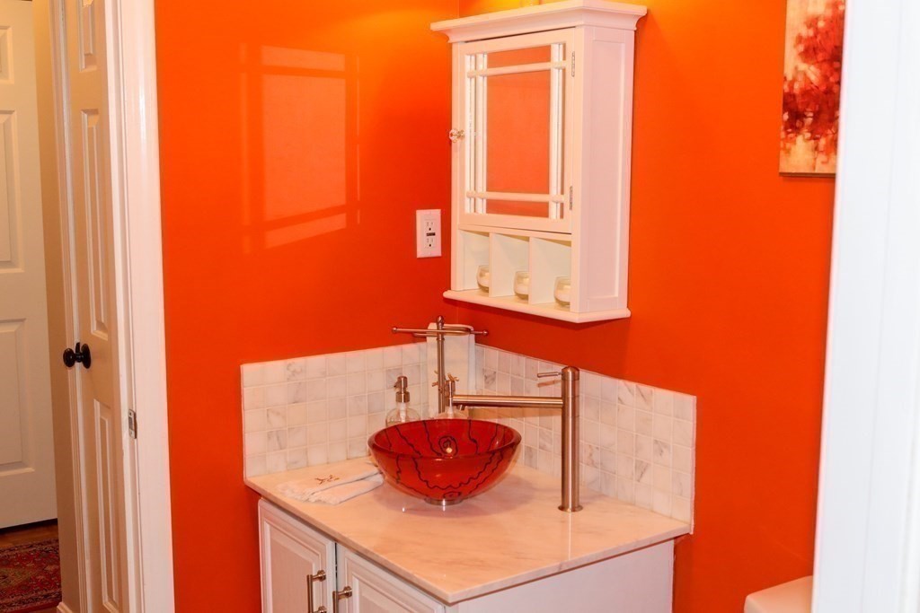 57 Gregory Island Road Hamilton, MA 01982 - Photo 8 of 39 Gallery Image 8