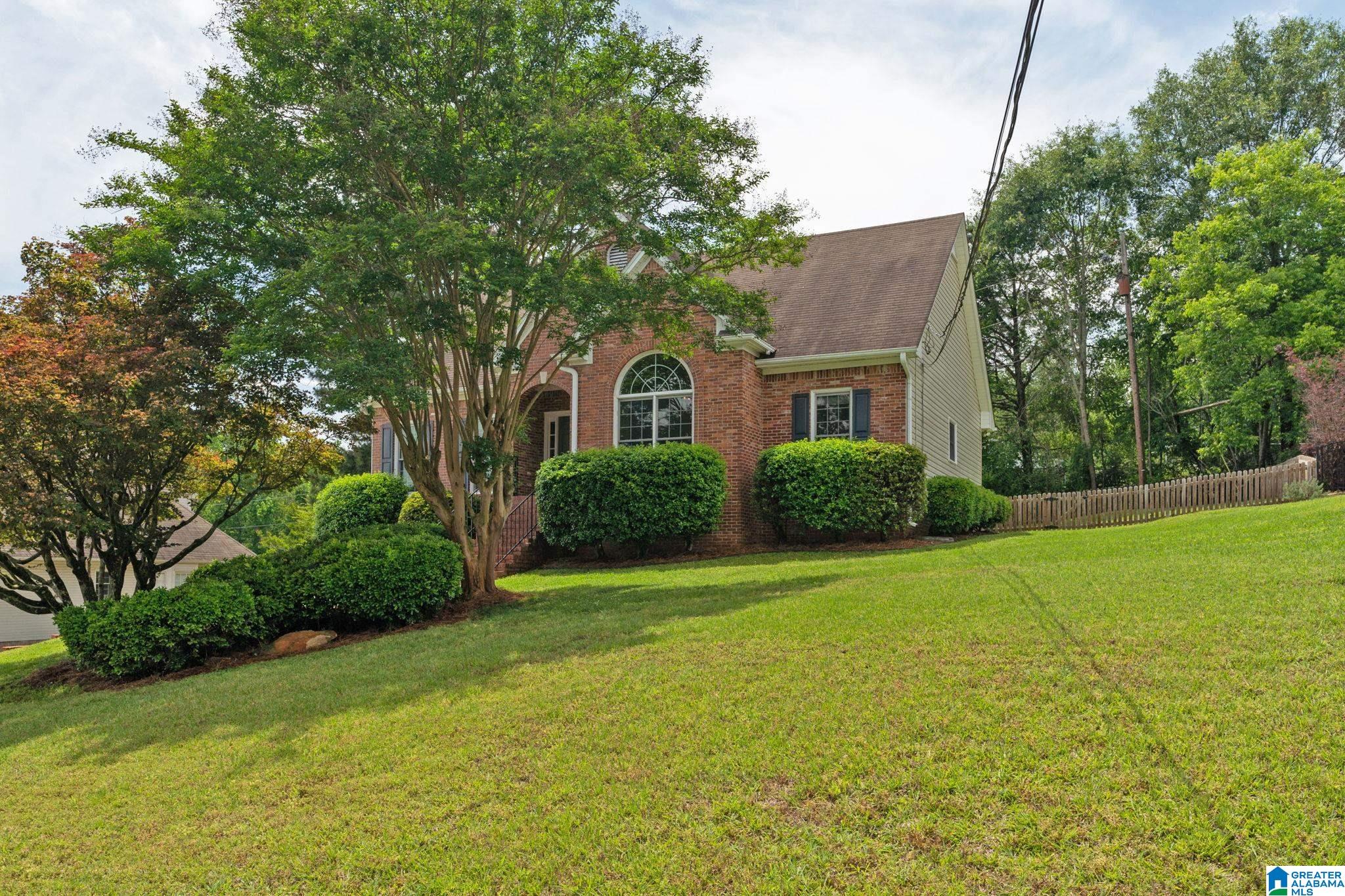 1110 Saddlebrook Road Birmingham, AL 35210 - Photo 2 of 47