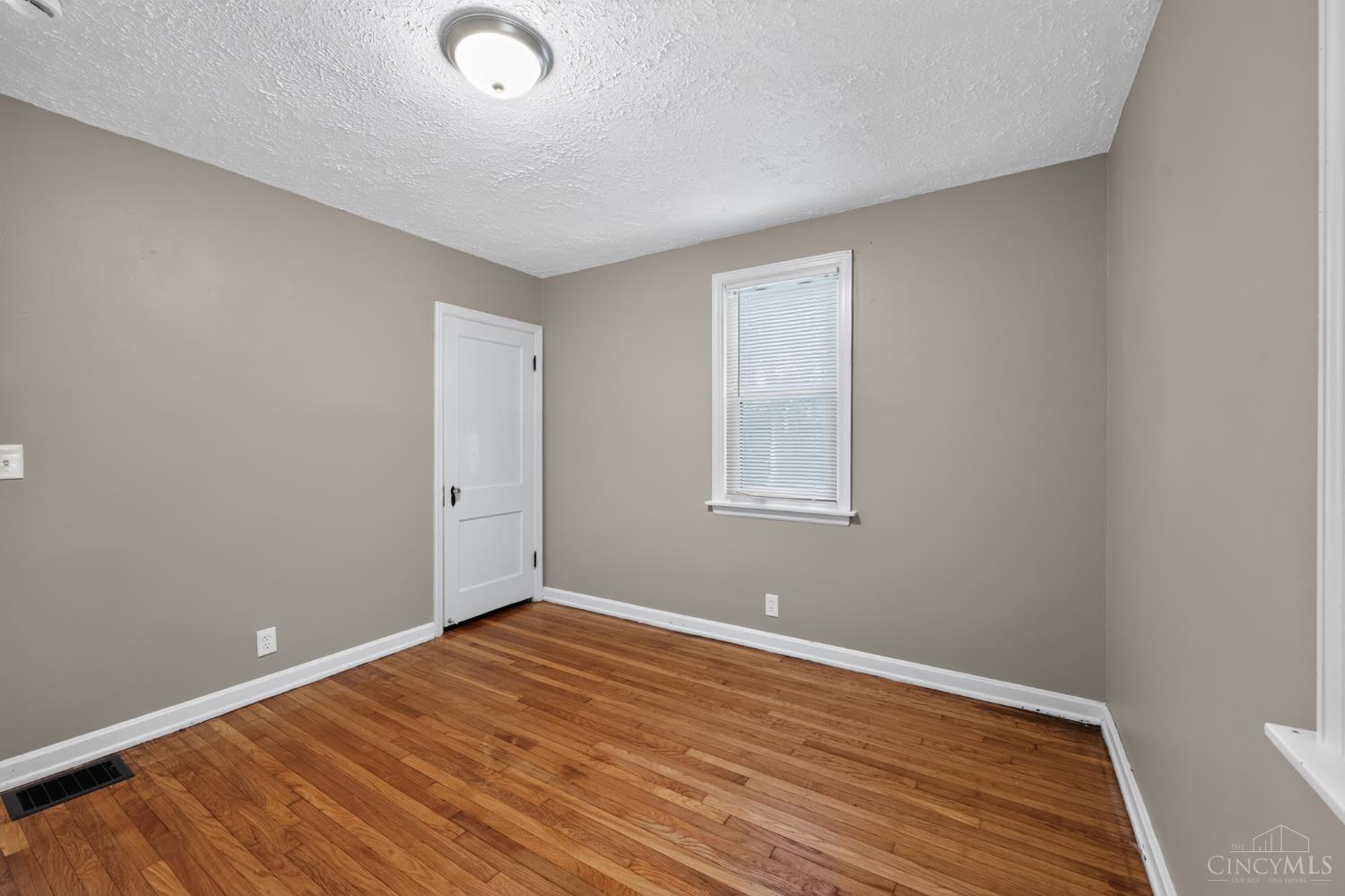 4312 Kugler Mill Road Cincinnati, OH 45236 - Photo 21 of 30