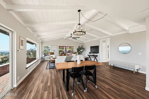 $1,150,000 | 315 North Loop Drive, Camarillo, CA 93010