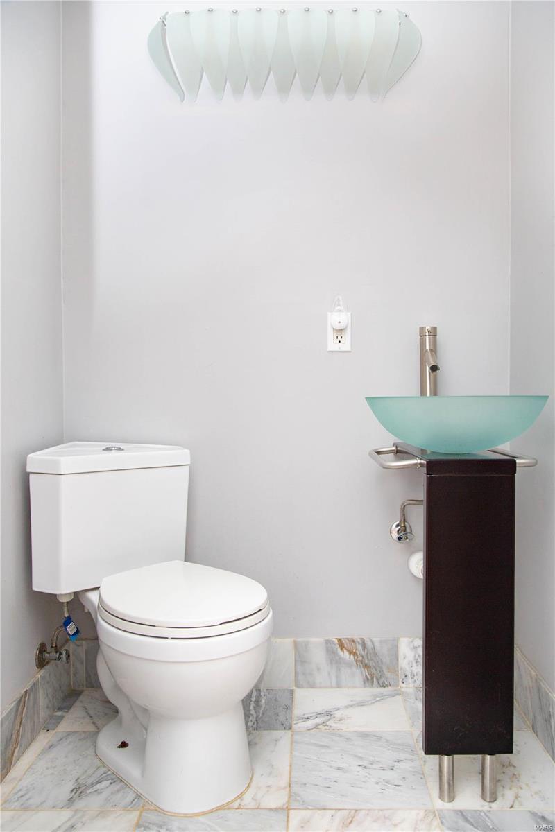 301 Carson Road St. Louis, MO 63135 - Photo 11 of 35 Gallery Image 11