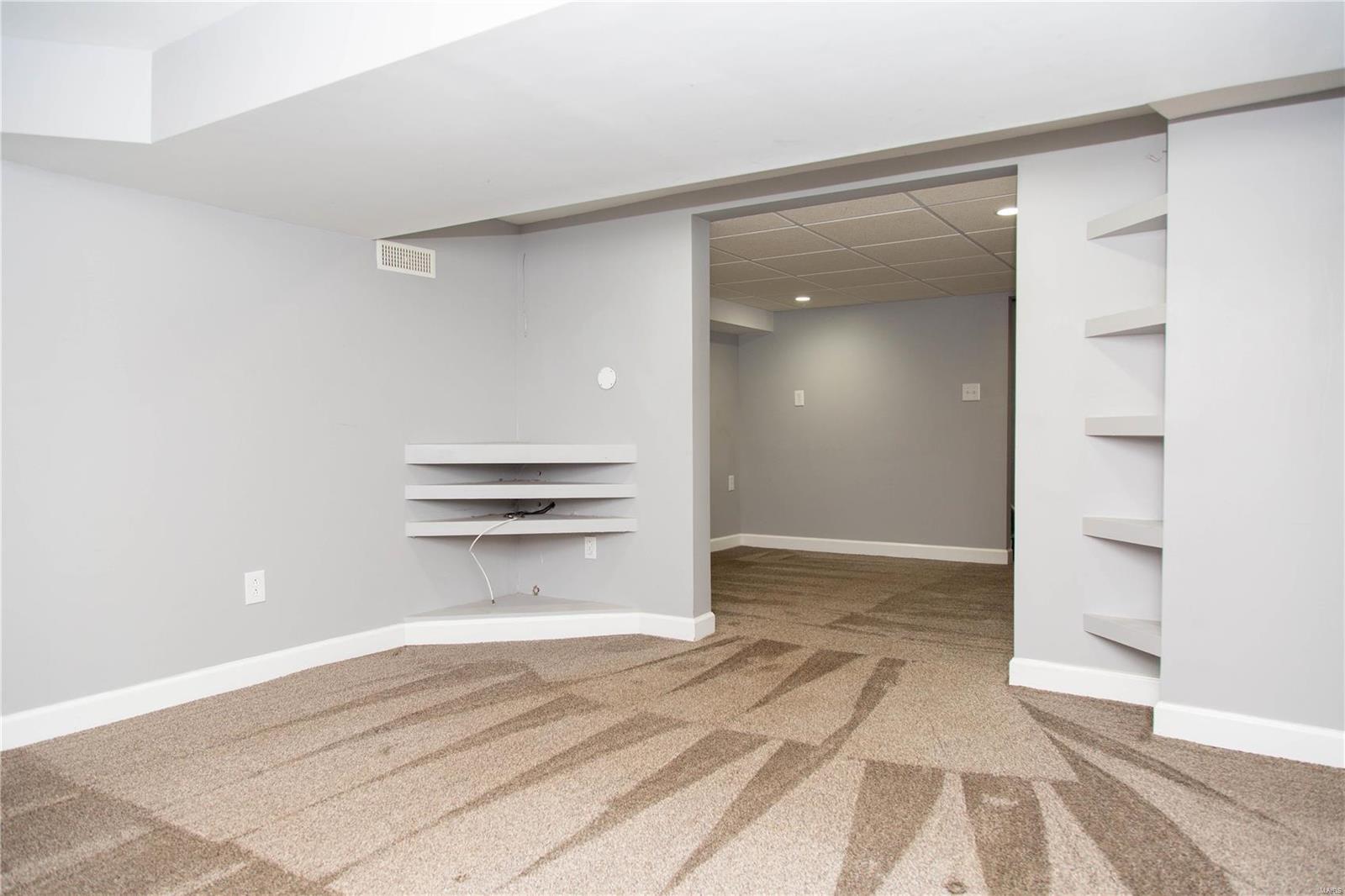 301 Carson Road St. Louis, MO 63135 - Photo 27 of 35 Gallery Image 27