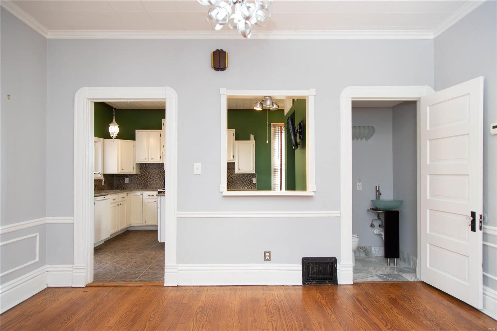 301 Carson Road St. Louis, MO 63135 - Photo 10 of 35 Gallery Image 10