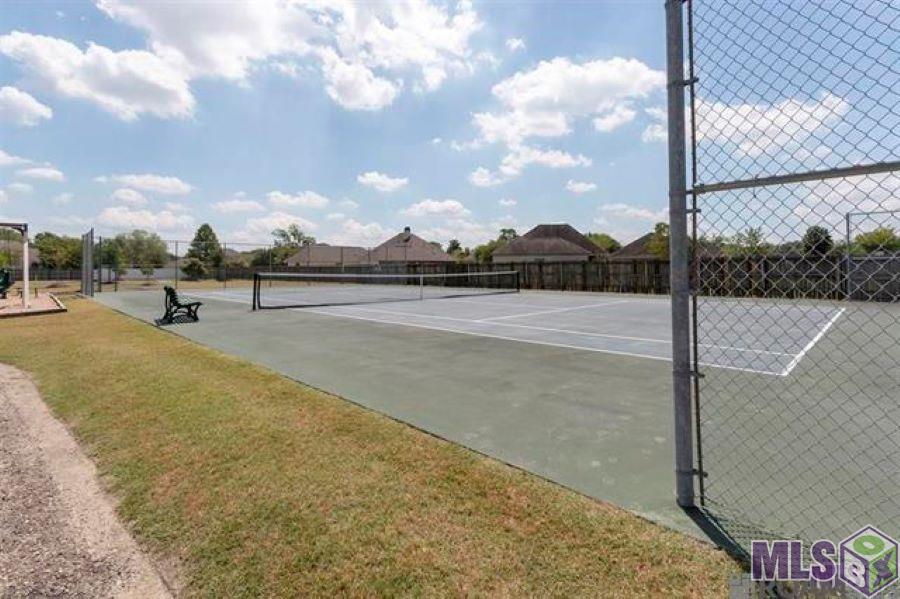 10409 Springtree Avenue Baton Rouge, LA 70810 - Photo 20 of 20 Tennis court