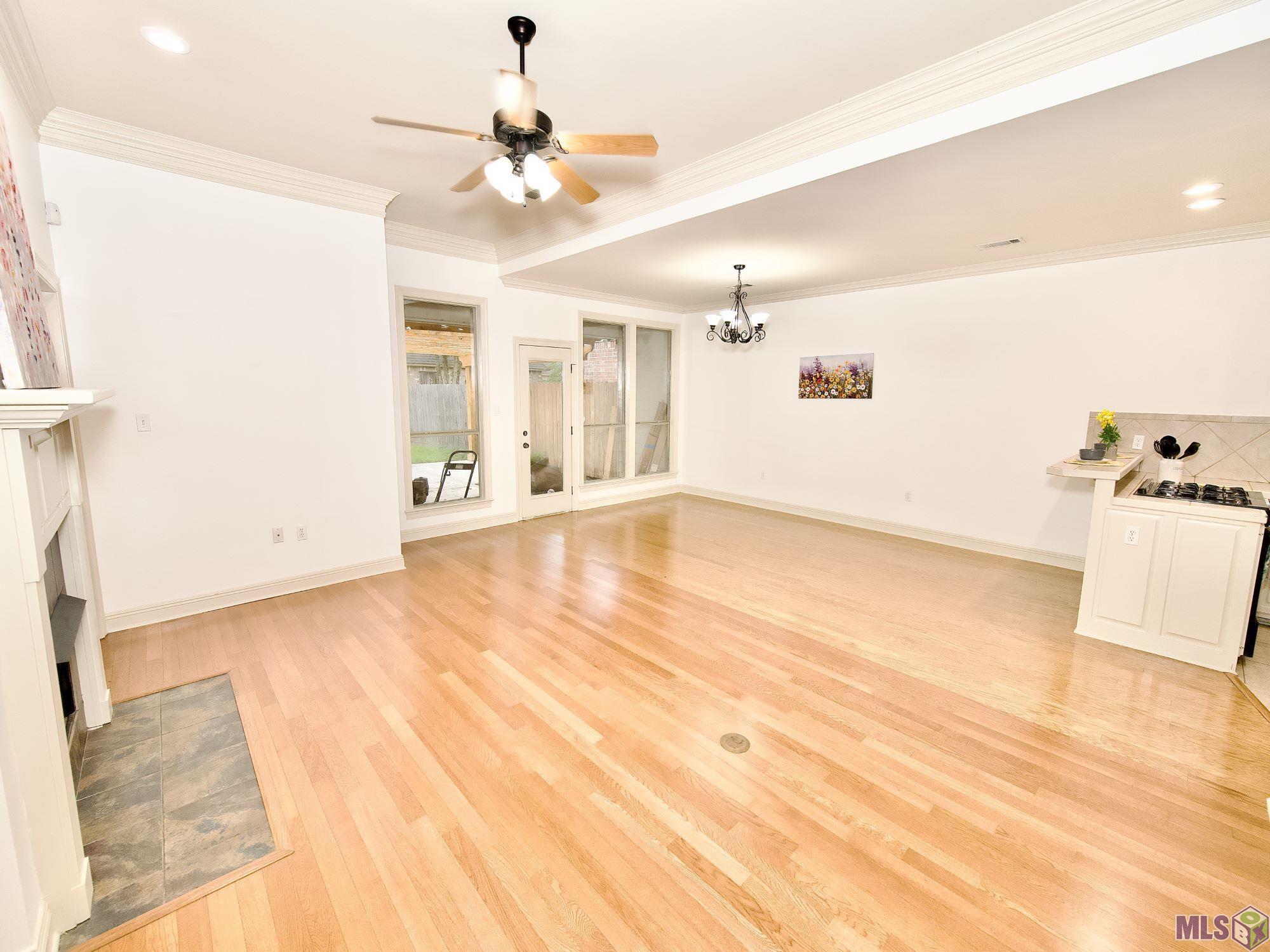 10409 Springtree Avenue Baton Rouge, LA 70810 - Photo 4 of 20 Gallery Image 4