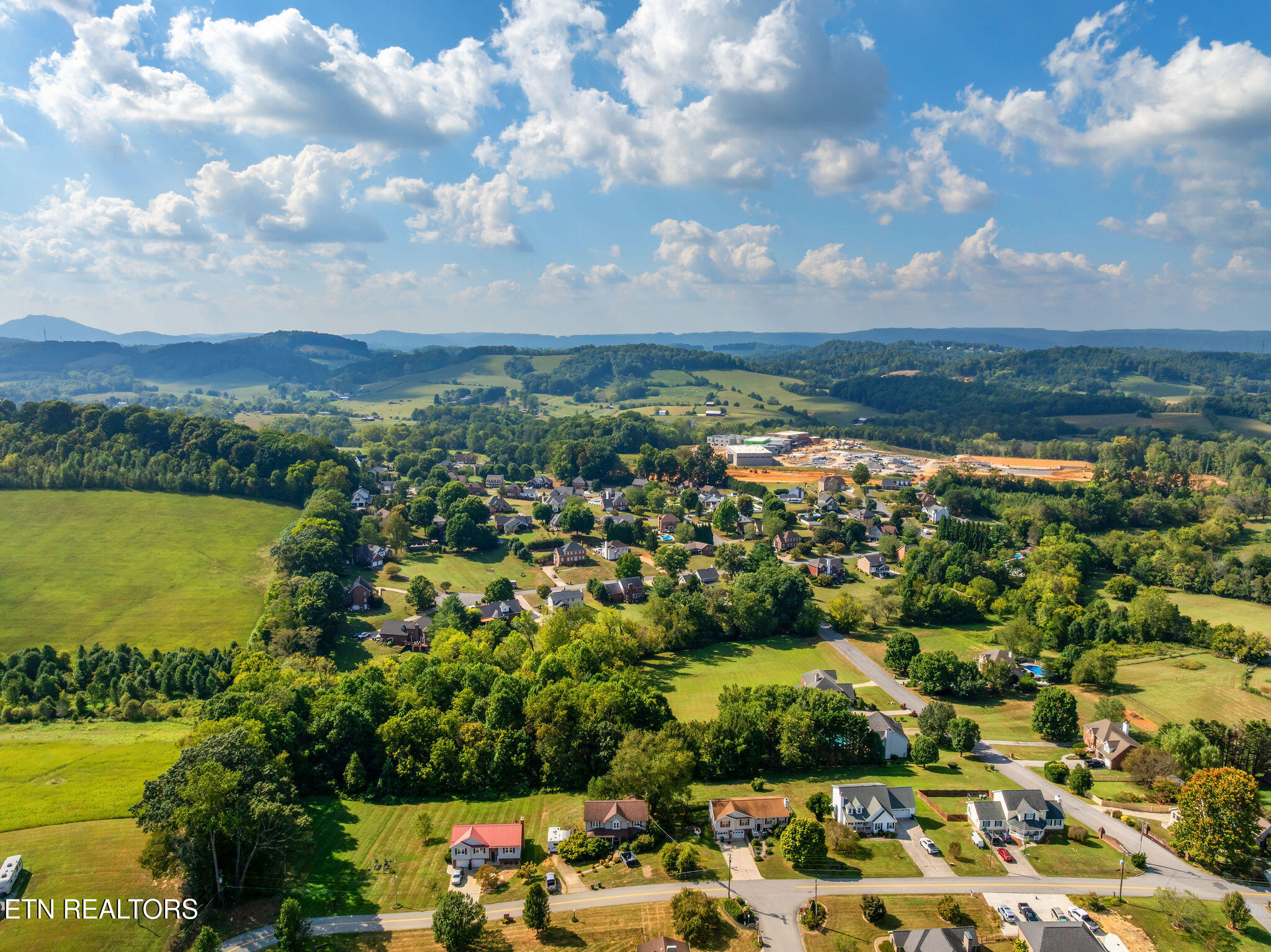 212 Pickens Road Kingsport, TN 37663 - Photo 2 of 49 AERIAL VIEW