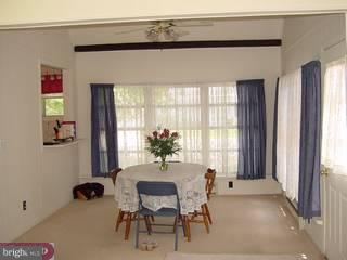 69 Inwood Road Levittown, PA 19057 - Photo 5 of 6 Gallery Image 5