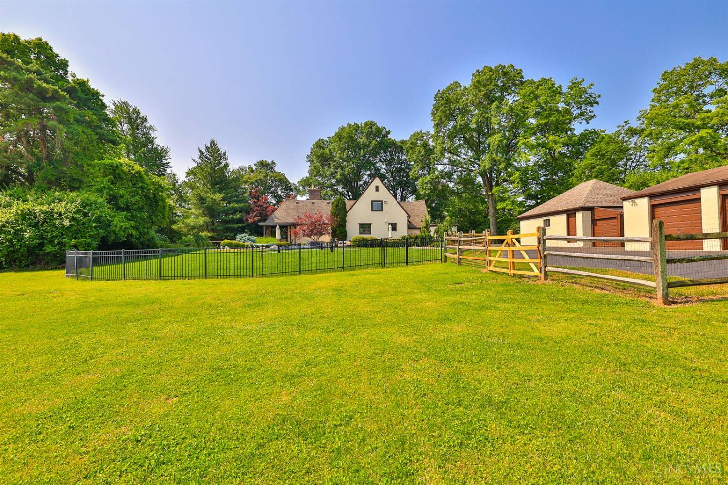 2896 East Galbraith Road Amberley, OH 45237 - Photo 51 of 60