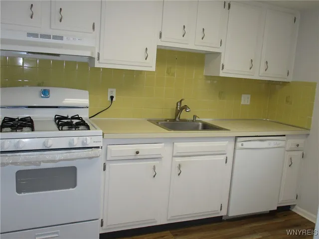 $209,900 | 105 Carriage Drive, Unit 7, Orchard Park, NY 14127