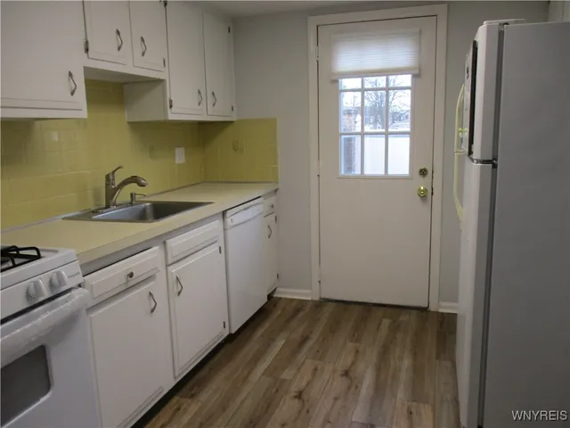 $209,900 | 105 Carriage Drive, Unit 7, Orchard Park, NY 14127