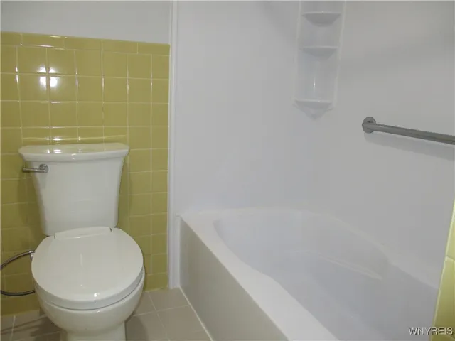 $209,900 | 105 Carriage Drive, Unit 7, Orchard Park, NY 14127