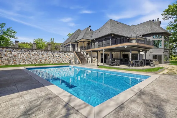 $3,895,000 | 1000 Old Crystal Bay Road South, Orono, MN 55391