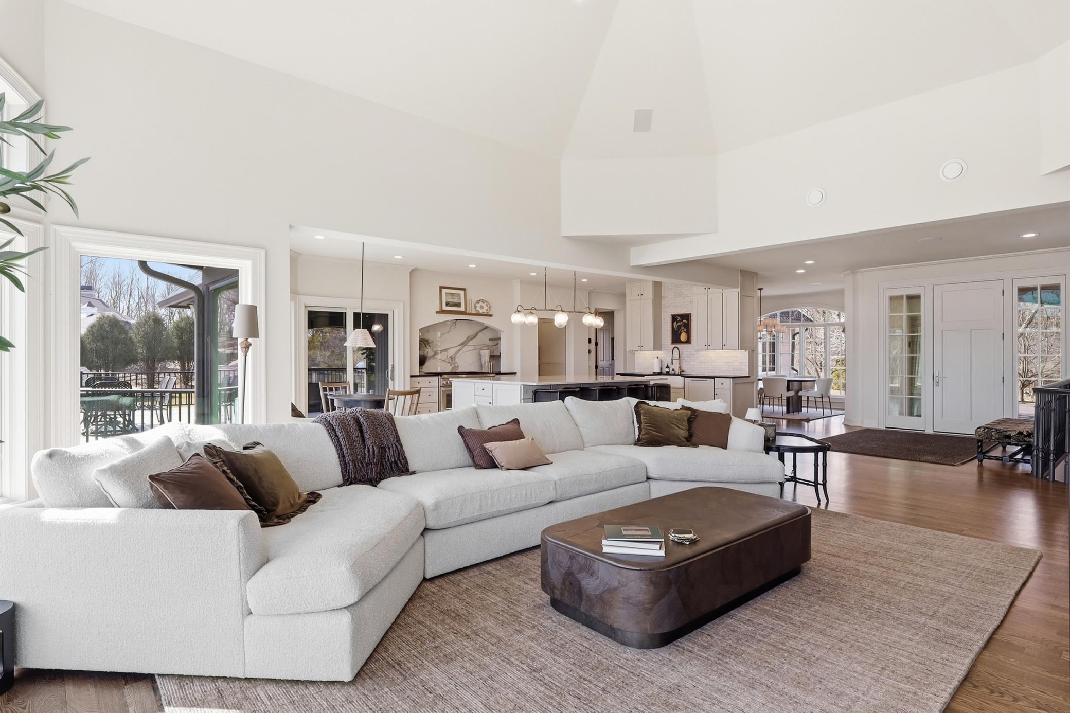 1000 Old Crystal Bay Road South Wayzata, MN 55391 - Photo 12 of 59