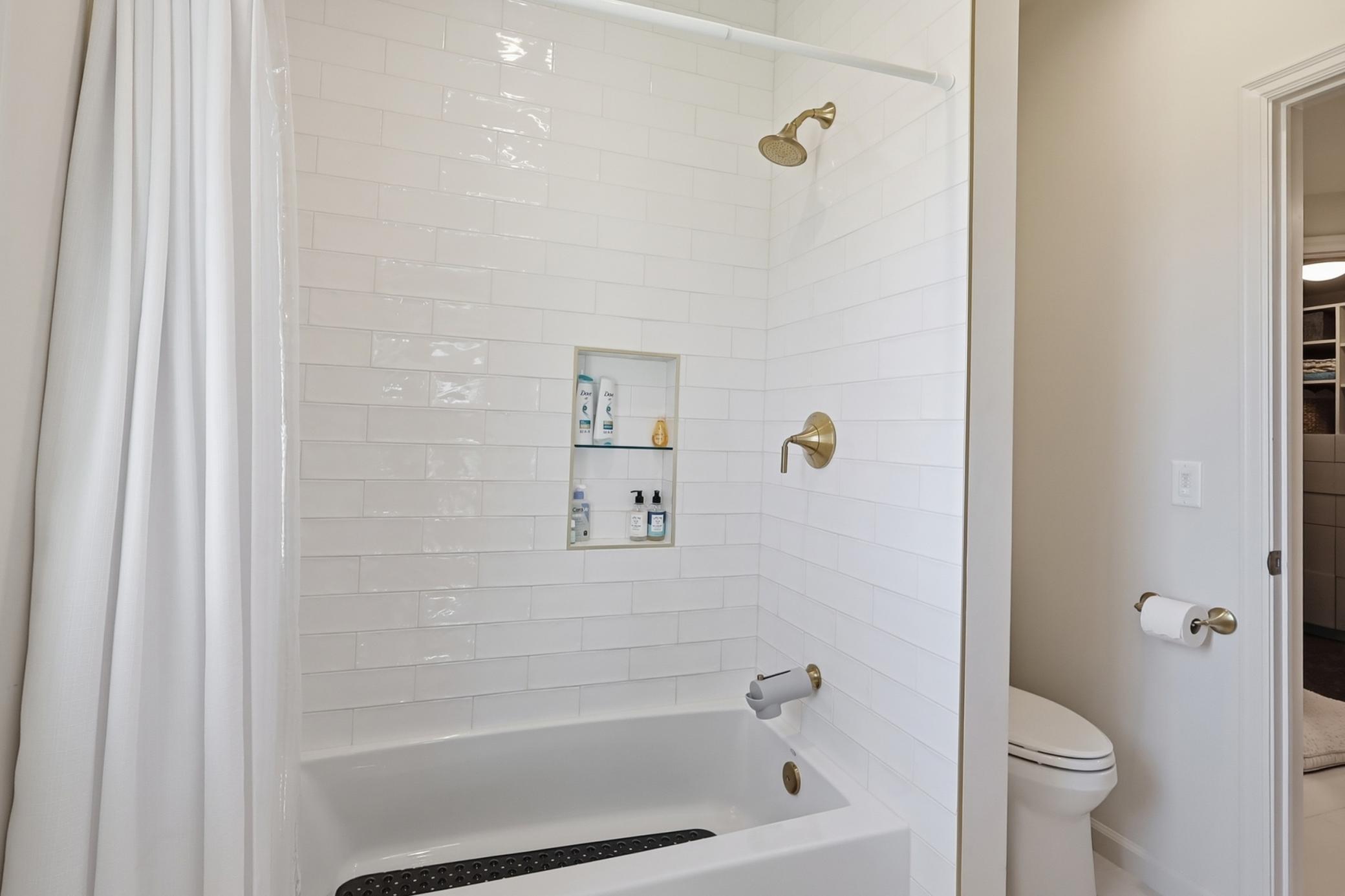 1000 Old Crystal Bay Road South Wayzata, MN 55391 - Photo 47 of 59