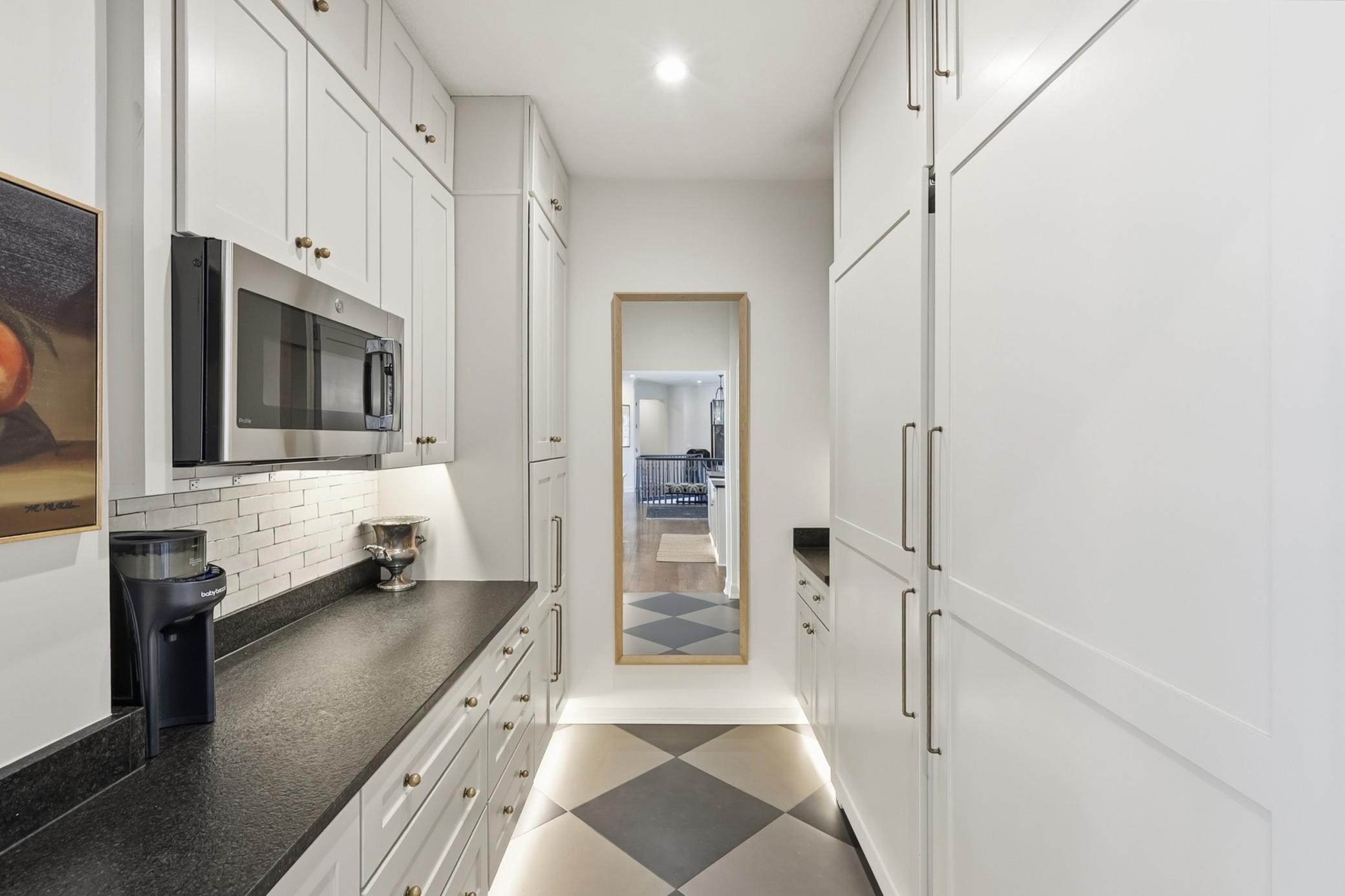 1000 Old Crystal Bay Road South Wayzata, MN 55391 - Photo 10 of 59