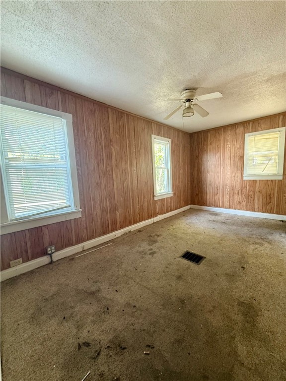 1609 9th Street Charleston, IL 61920 - Photo 4 of 6