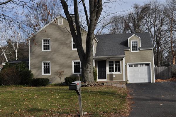 15 Bridle Path Road Springfield, MA 01118 - Photo 4 of 13