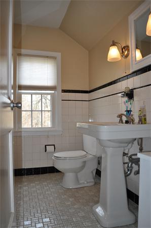 15 Bridle Path Road Springfield, MA 01118 - Photo 10 of 13