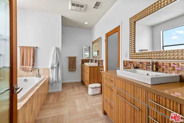 $2,149,000 | 12936 Discovery Creek, Los Angeles, CA 90094