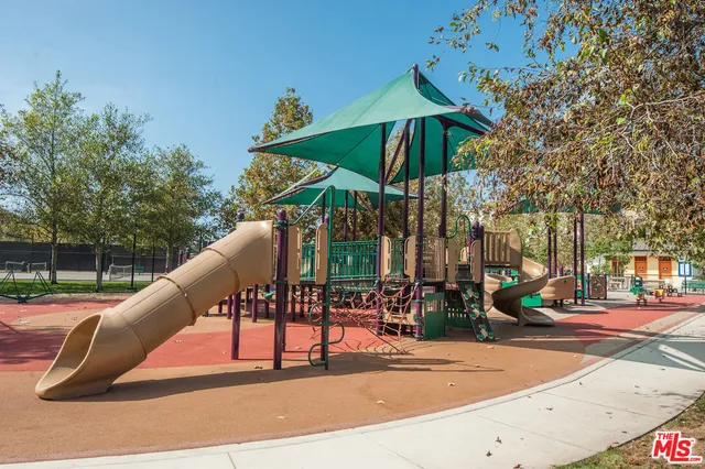 $2,149,000 | 12936 Discovery Creek, Los Angeles, CA 90094