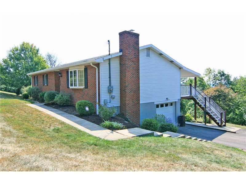 161 Deerfield Road Washington, PA 15301 - Photo 2 of 25 Exterior Front. Side entry garage and turn-around pad...