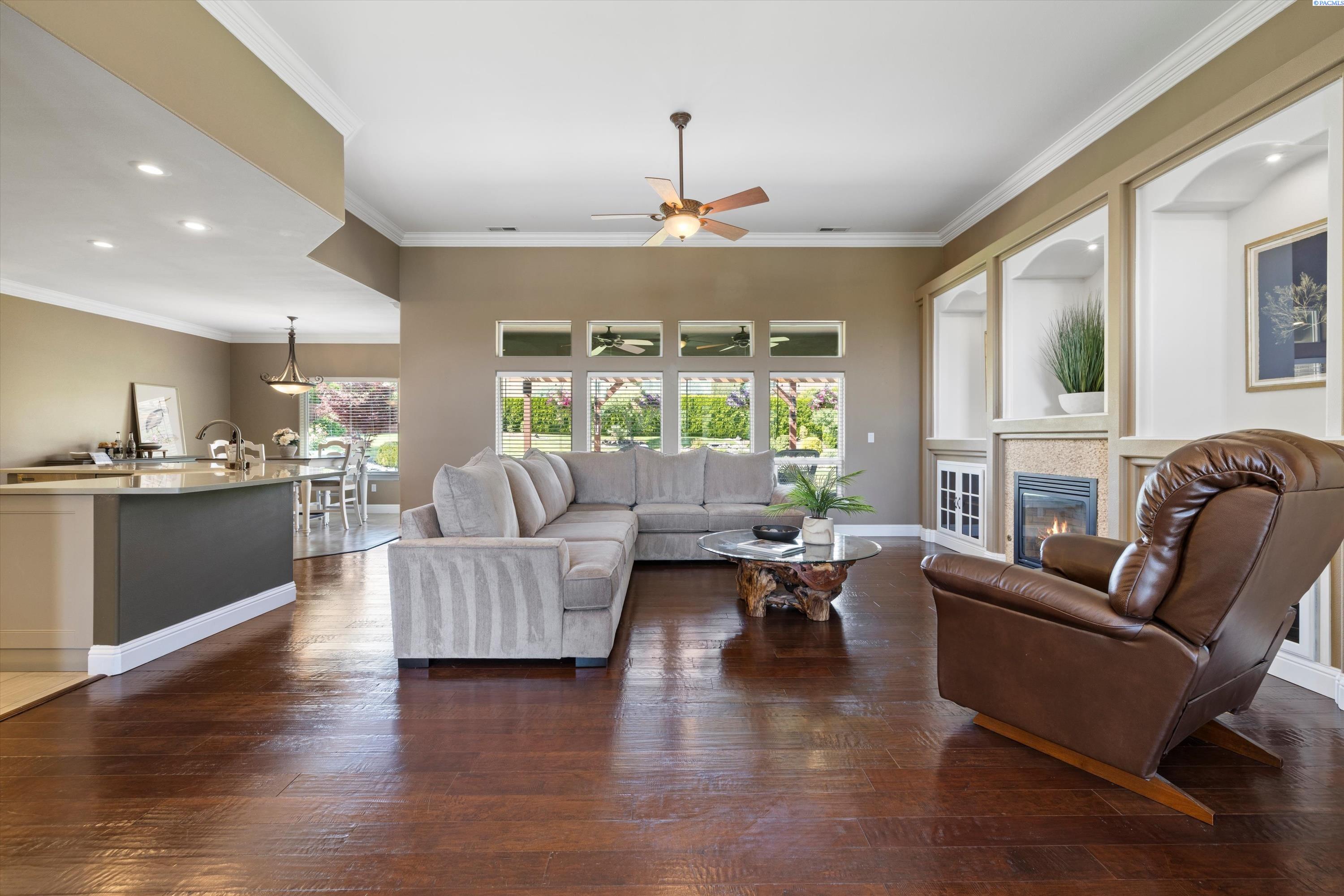 370 Cindy Road Kennewick, WA 99338 - Photo 11 of 49 Gallery Image 11