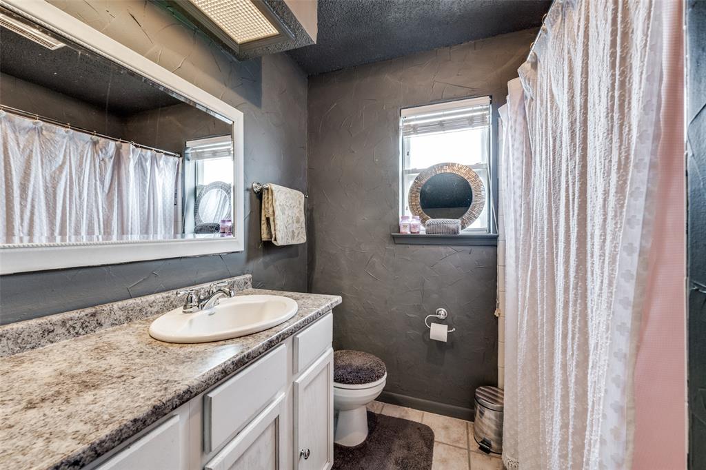 2116 Holt Road Arlington, TX 76006 - Photo 11 of 12