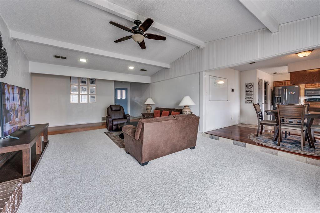 2116 Holt Road Arlington, TX 76006 - Photo 10 of 12