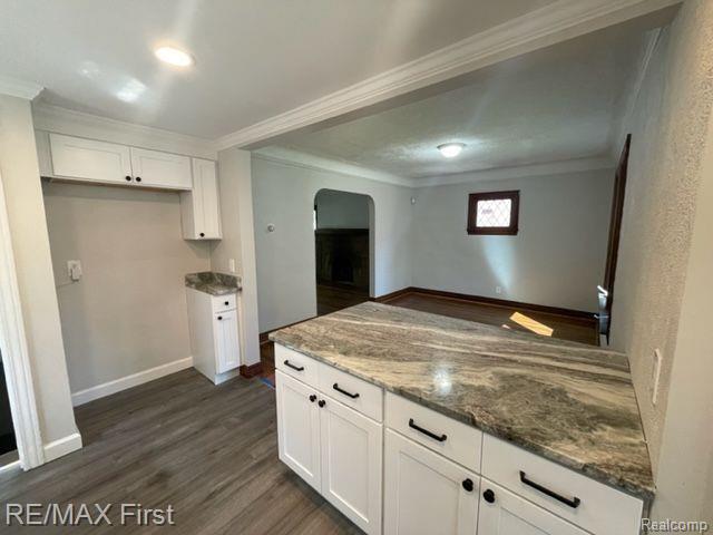 5774 Yorkshire Road Detroit, MI 48224 - Photo 13 of 24 Gallery Image 13