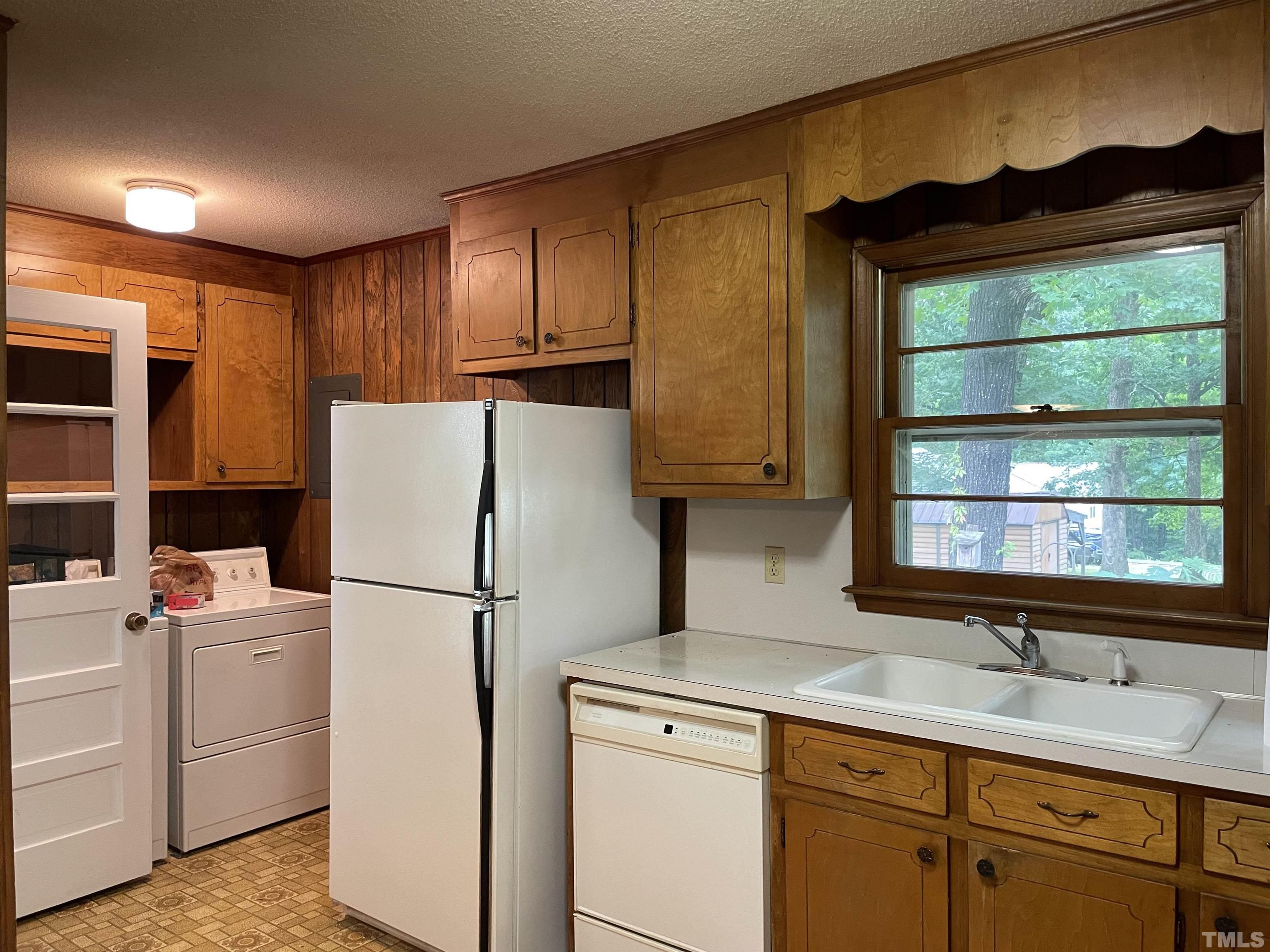 937 Allister Road Durham, NC 27703 - Photo 7 of 17 Gallery Image 7