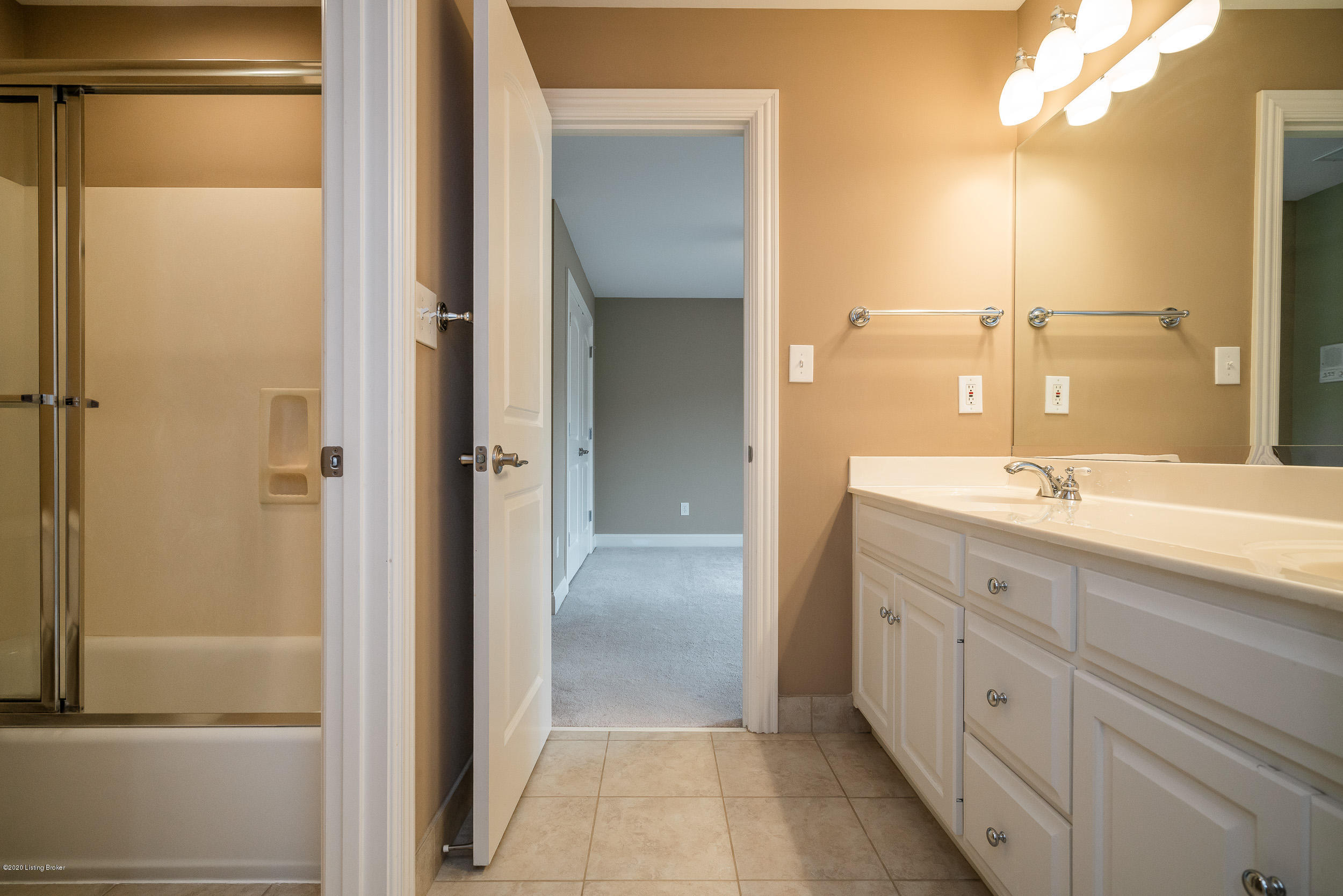 13323 Ridgemoor Drive Prospect, KY 40059 - Photo 53 of 73 13323 Ridgemoor Dr-75