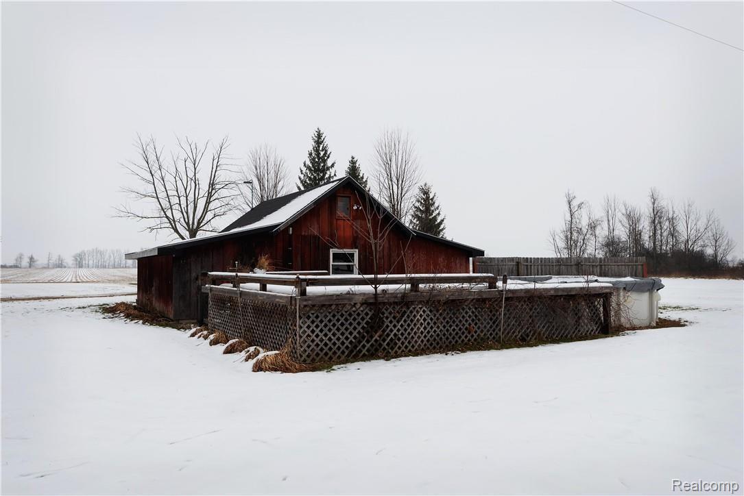 4550 Castle Road North Branch, MI 48461 - Photo 15 of 86 20 - Copy.jpg