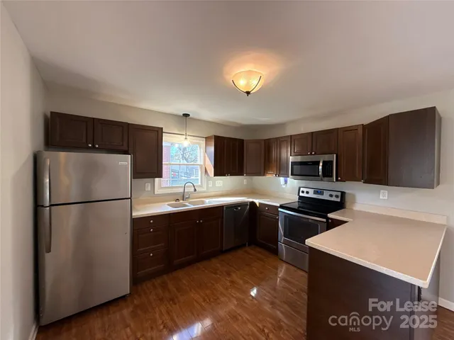 $2,370 | 1601 Starbrook Drive, Charlotte, NC 28210